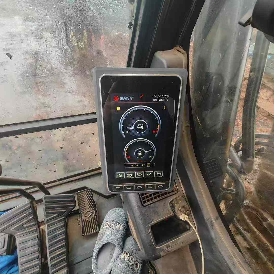 Used Sany SY200C Excavator 2021 Model / 6