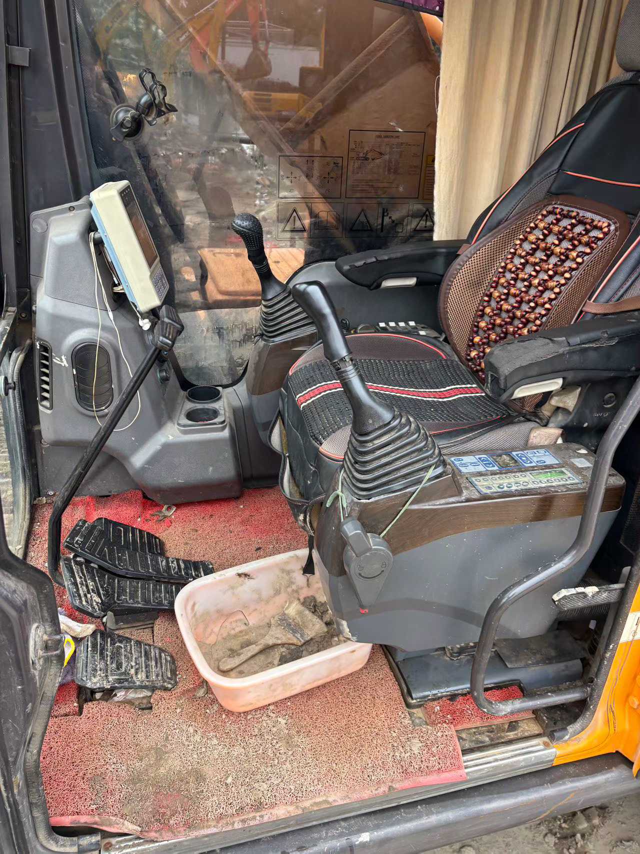 Used Sany SY215C-8 Excavator 2014 Model / 7