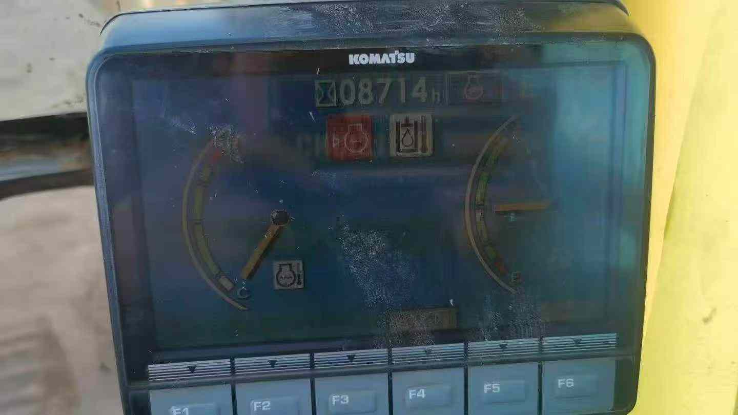 Used Komatsu PC200-8 Excavator 2012 Model / 9