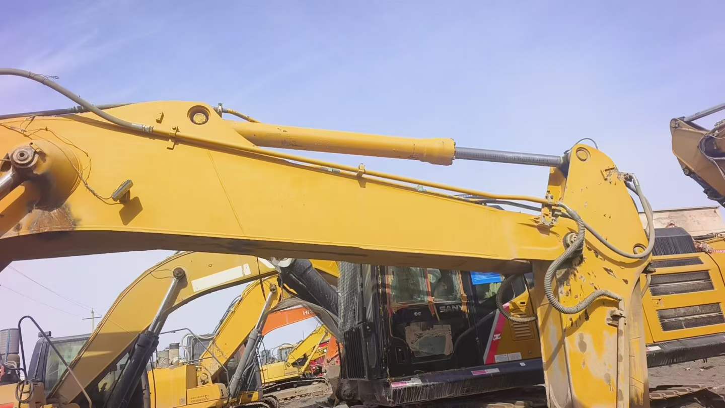 Used Liebherr R944B Excavator 2016 Model / 6