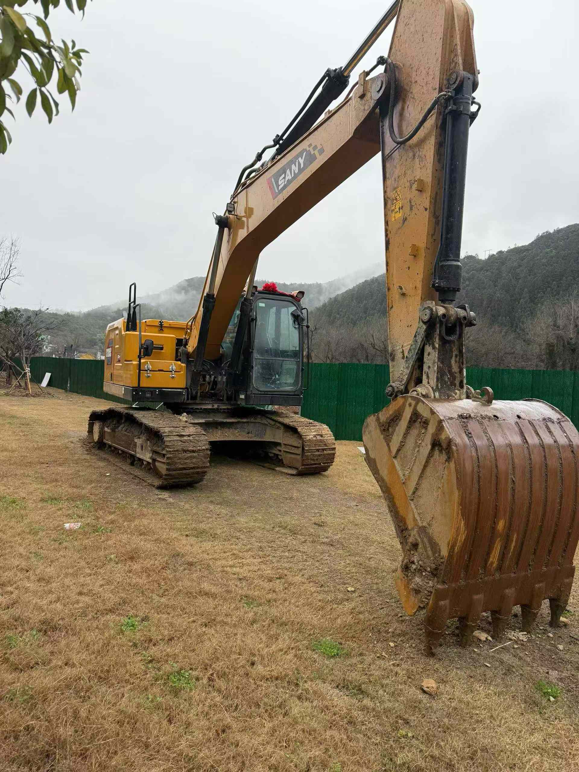 Used Sany SY205C Excavator 2024 Model / 4