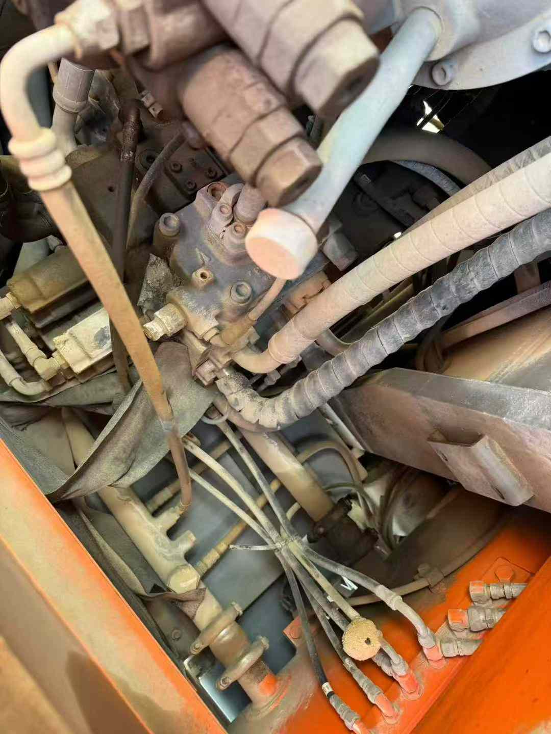 Used Hitachi ZX330-3G Excavator 2011 Model / 6