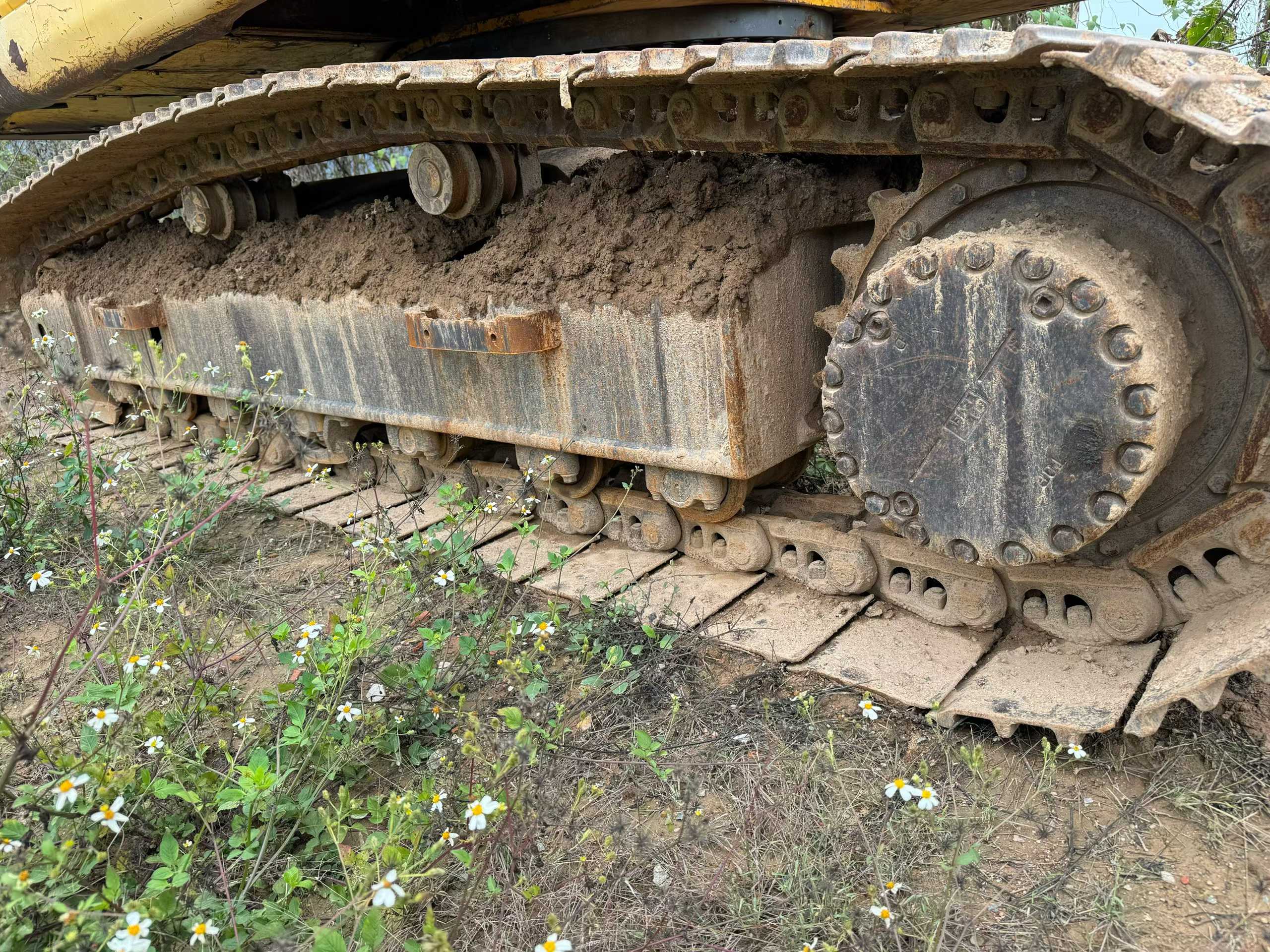 Used Komatsu PC200-7 Excavator 2016 Model / 3