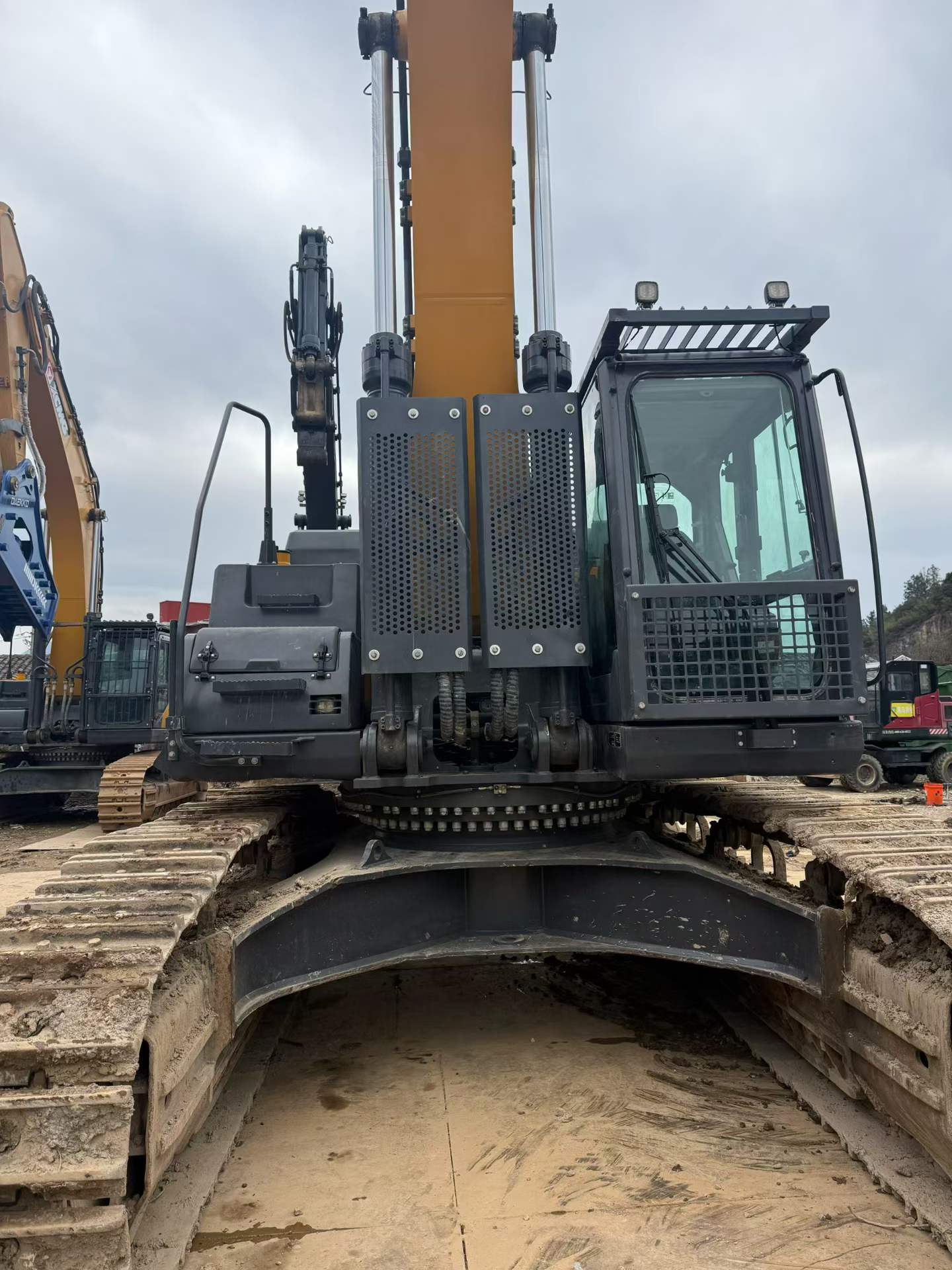 Used XCMG LW600E Excavator 2022 Model / 6