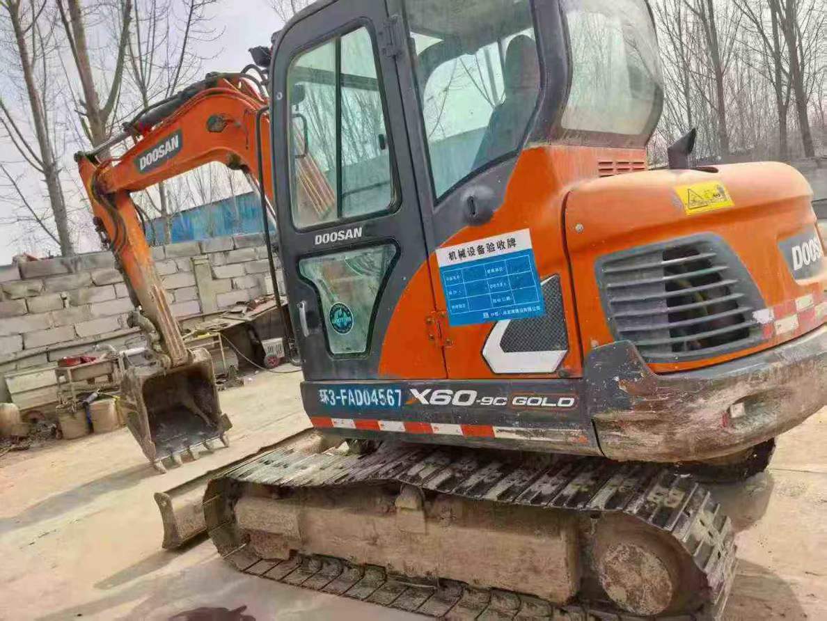 Used Doosan DH60 Excavator 2019 Model / 8