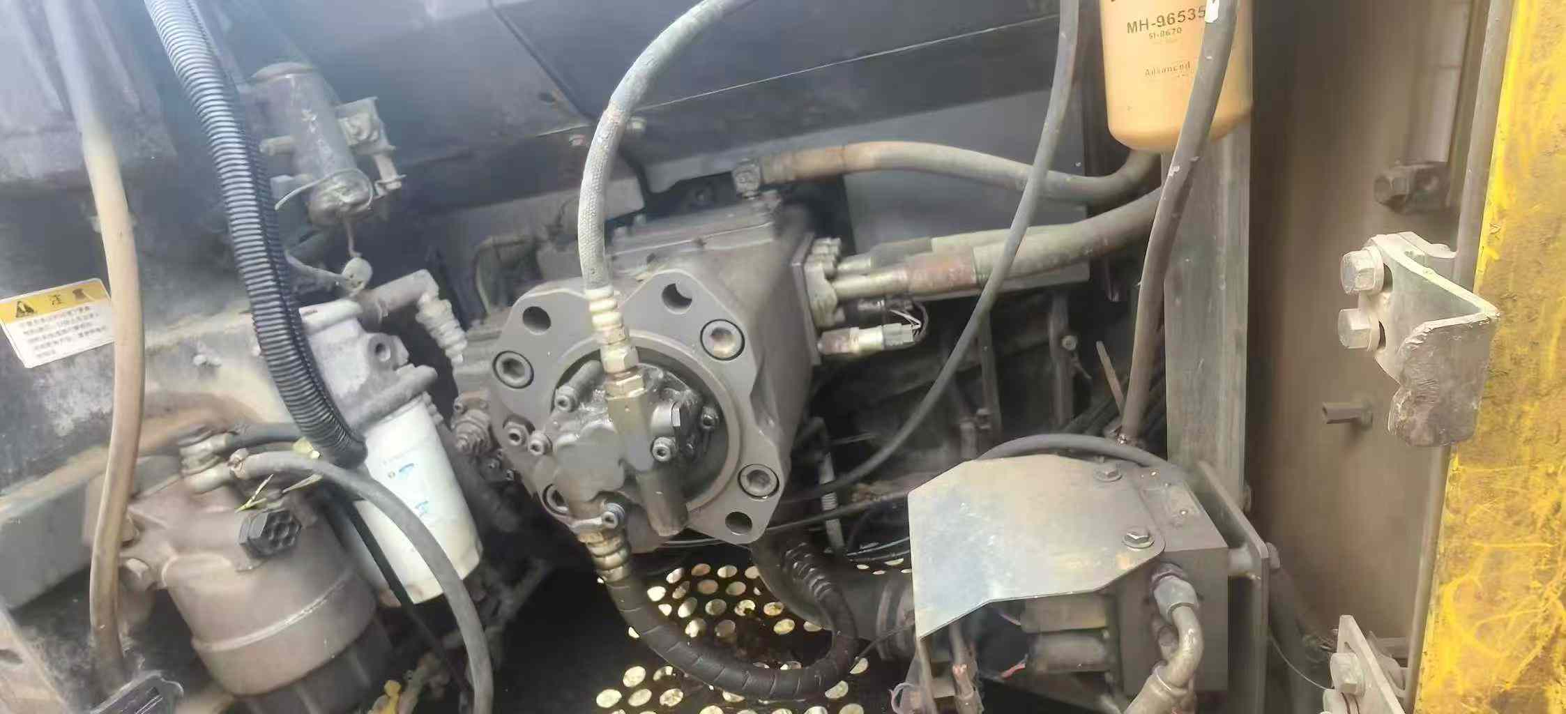 Used Sumitomo SH240-3 Excavator 2016 Model / 8