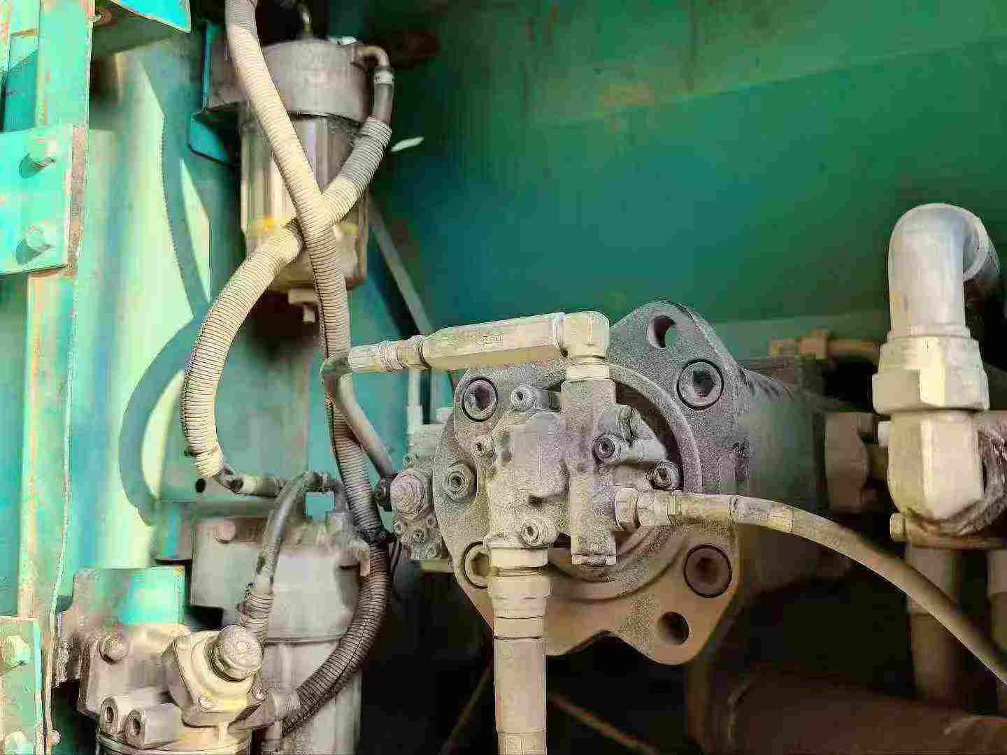 Used Kobelco SK210 Excavator 2015 Model / 5