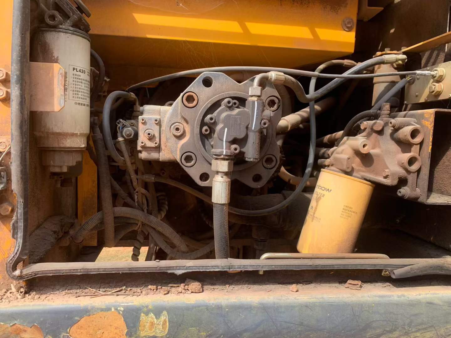 Used Sany SY215C Excavator 2011 Model / 7