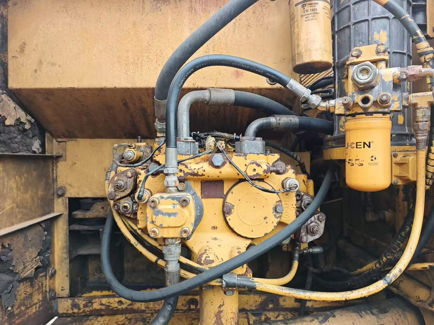 Used Caterpillar 320C Excavator 2016 Model / 5