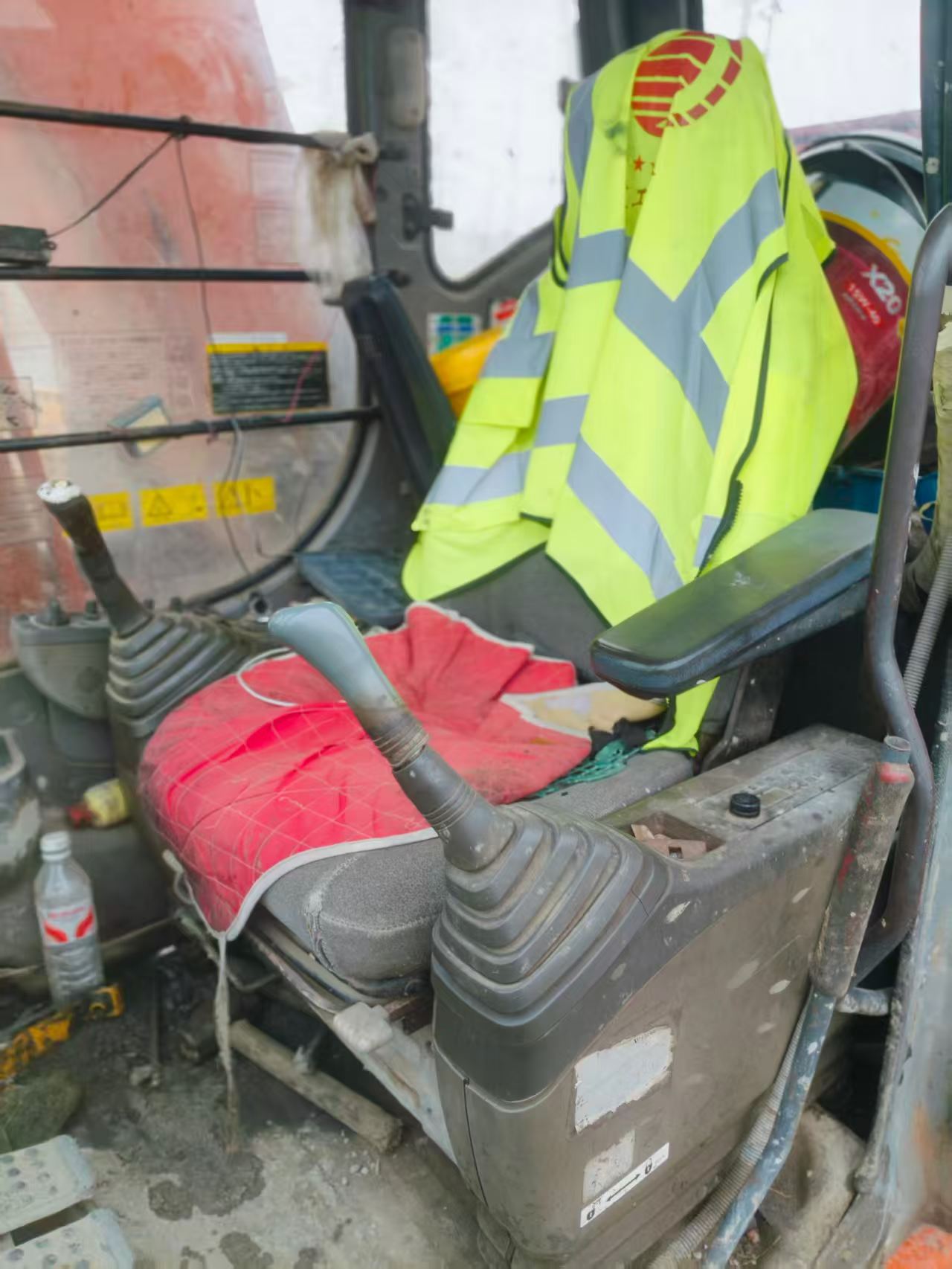 Used Hitachi ZX200-6 Excavator 2016 Model / 7