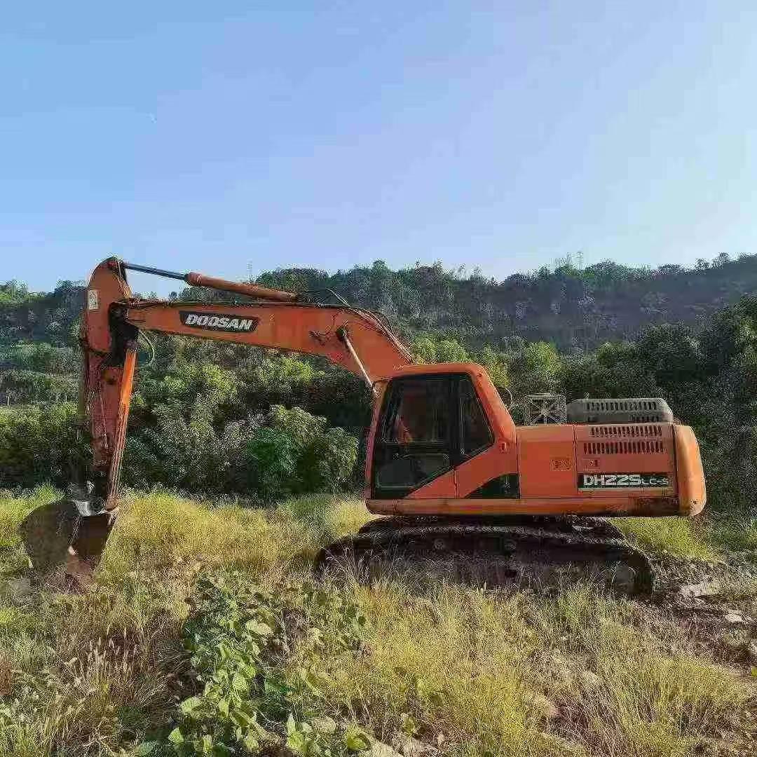 Used Doosan DH215-9 Excavator 2016 Model / 2