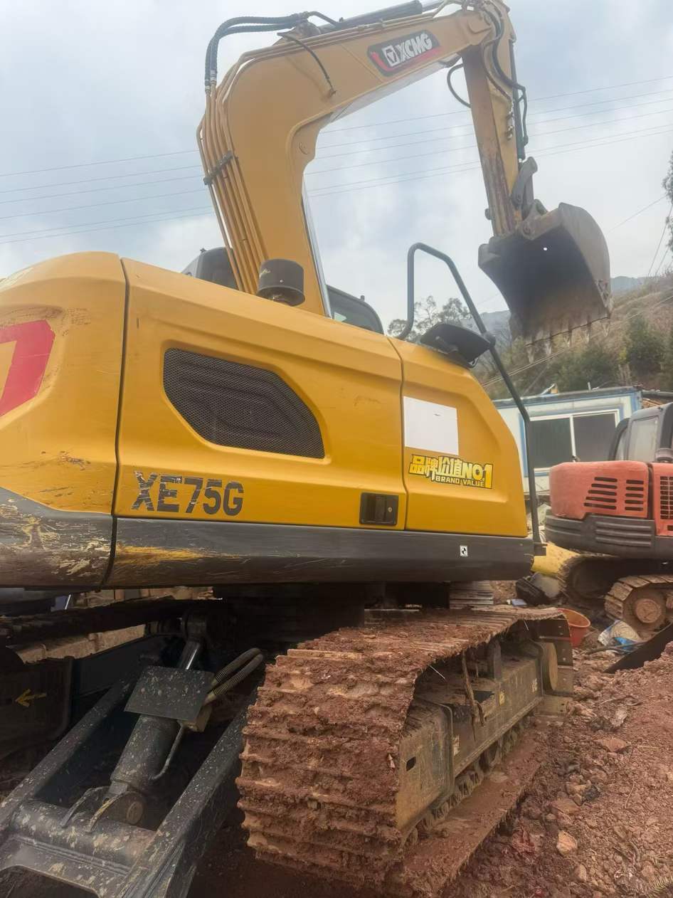 Used XCMG XE75C Excavator 2023 Model / 7