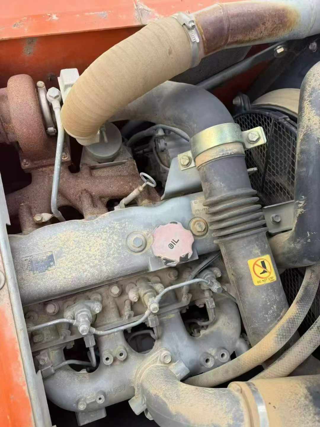 Used Hitachi EX120-6 Excavator 2015 Model / 7