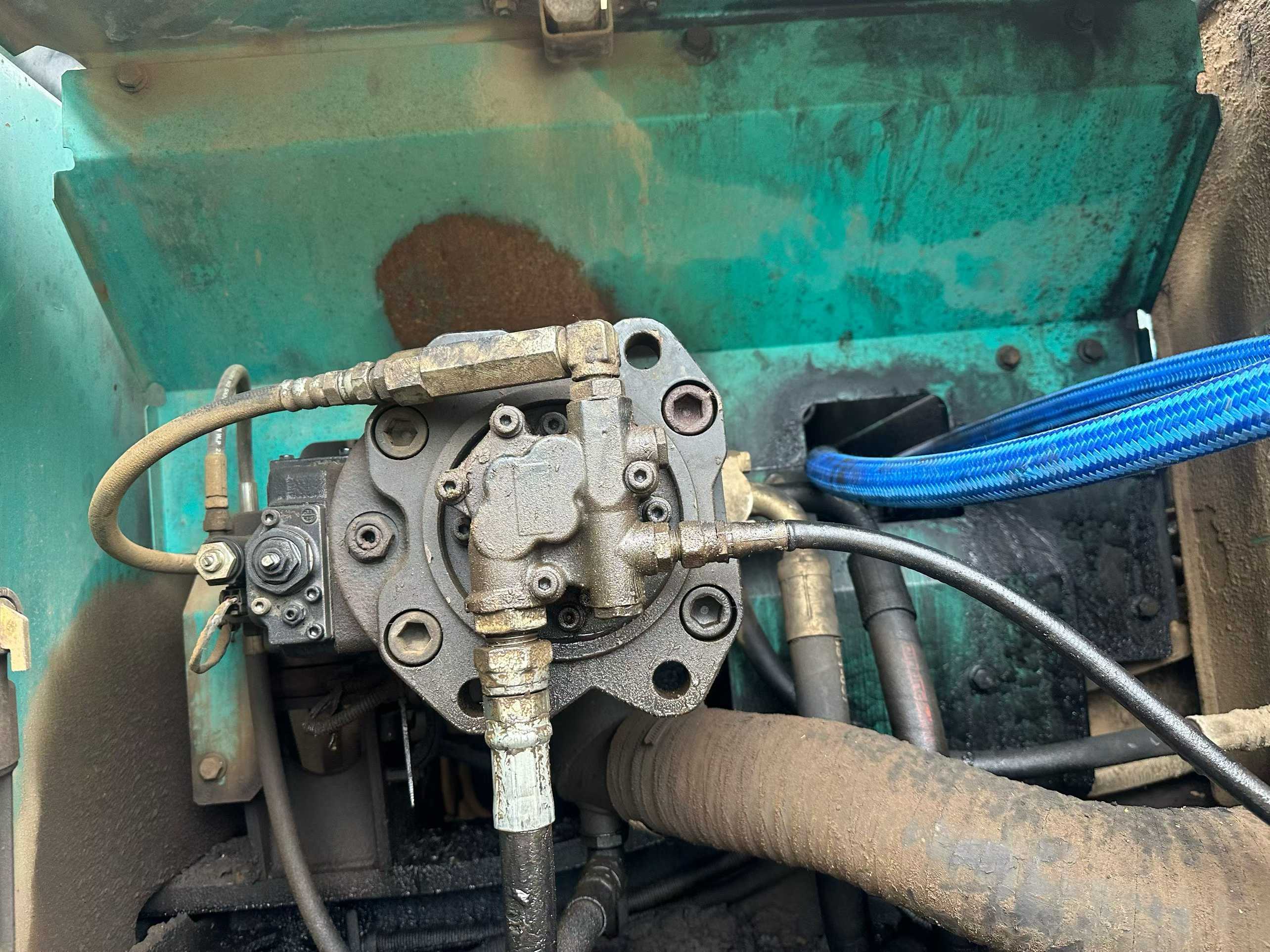 Used Kobelco SK260 Excavator 2013 Model / 4