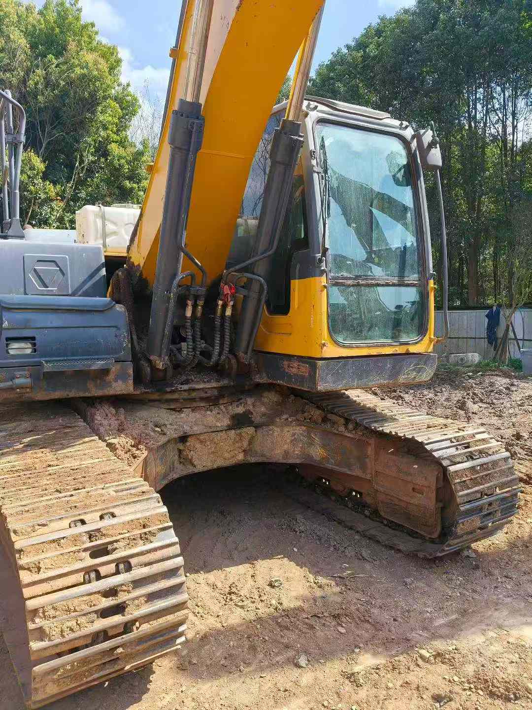 Used XCMG XE200 Excavator 2018 Model / 3