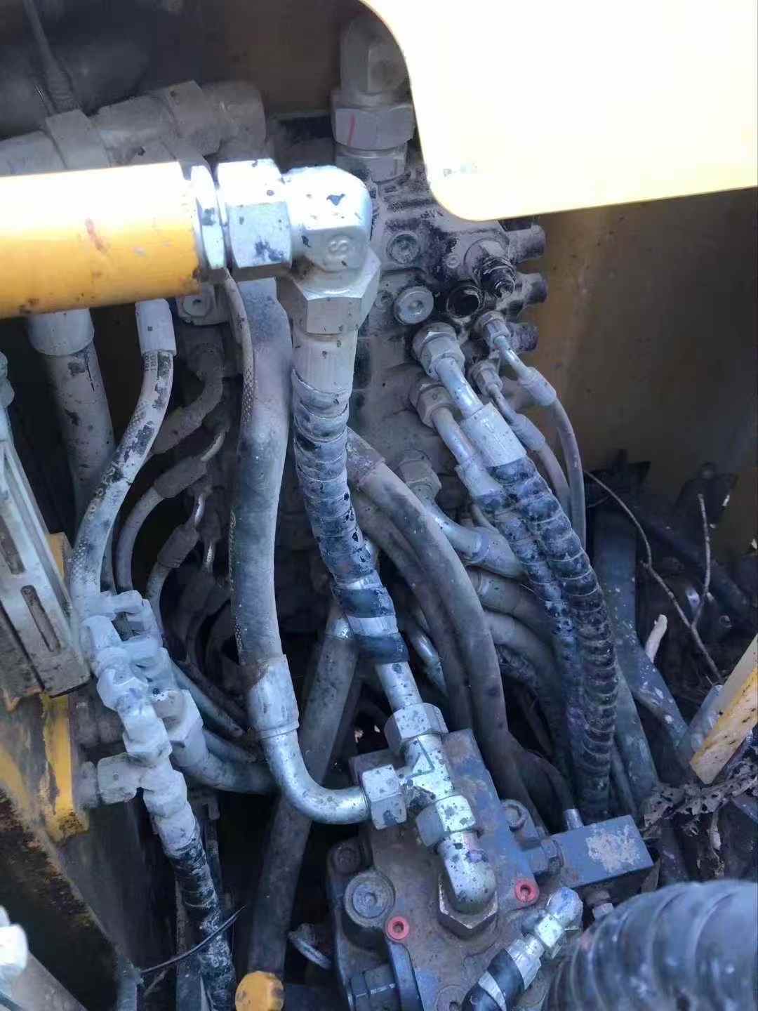 Used XCMG XE75C Excavator 2023 Model / 4