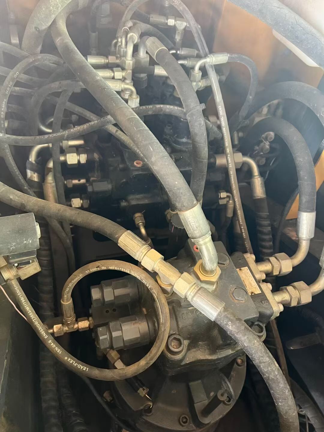 Used XCMG XE135D Excavator 2022 Model / 5