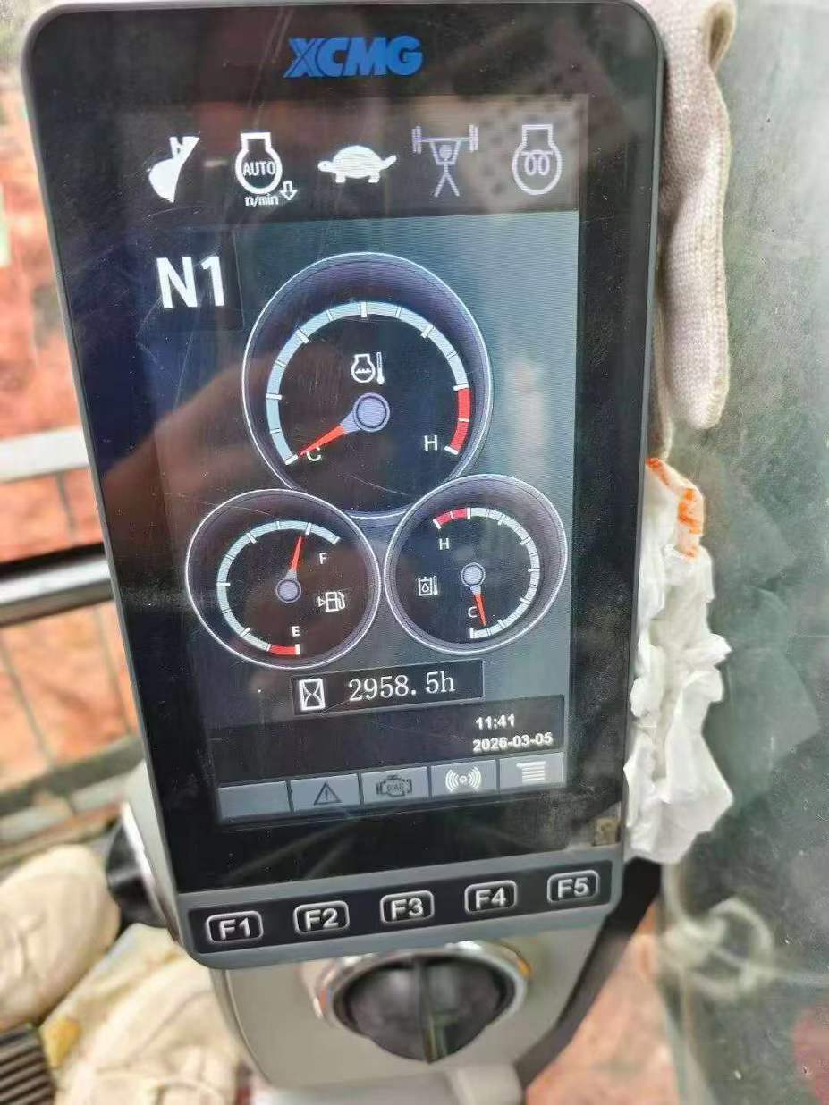 Used XCMG XE215 Excavator 2021 Model / 7