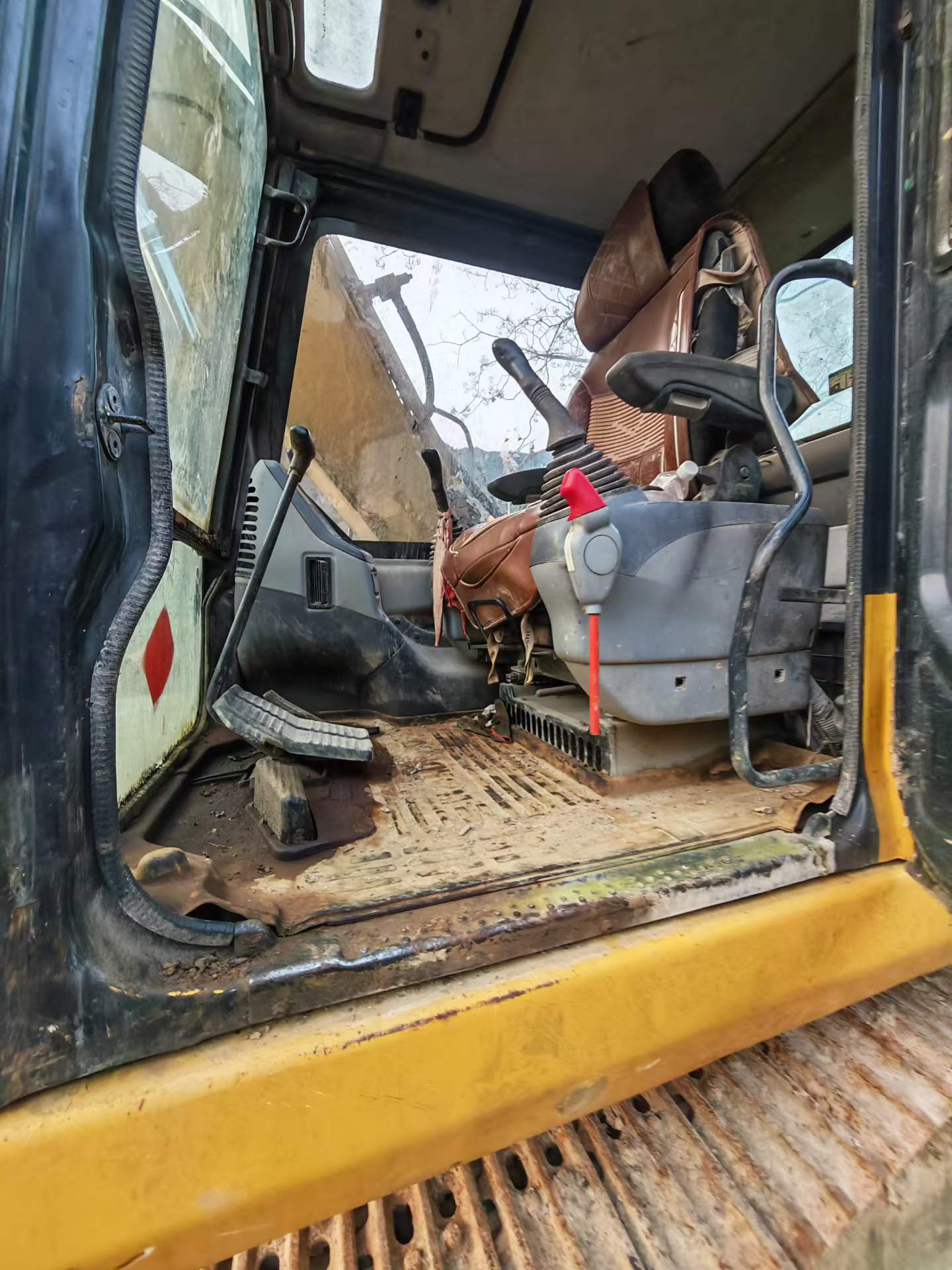 Used Komatsu PC130-7 Excavator 2016 Model / 9