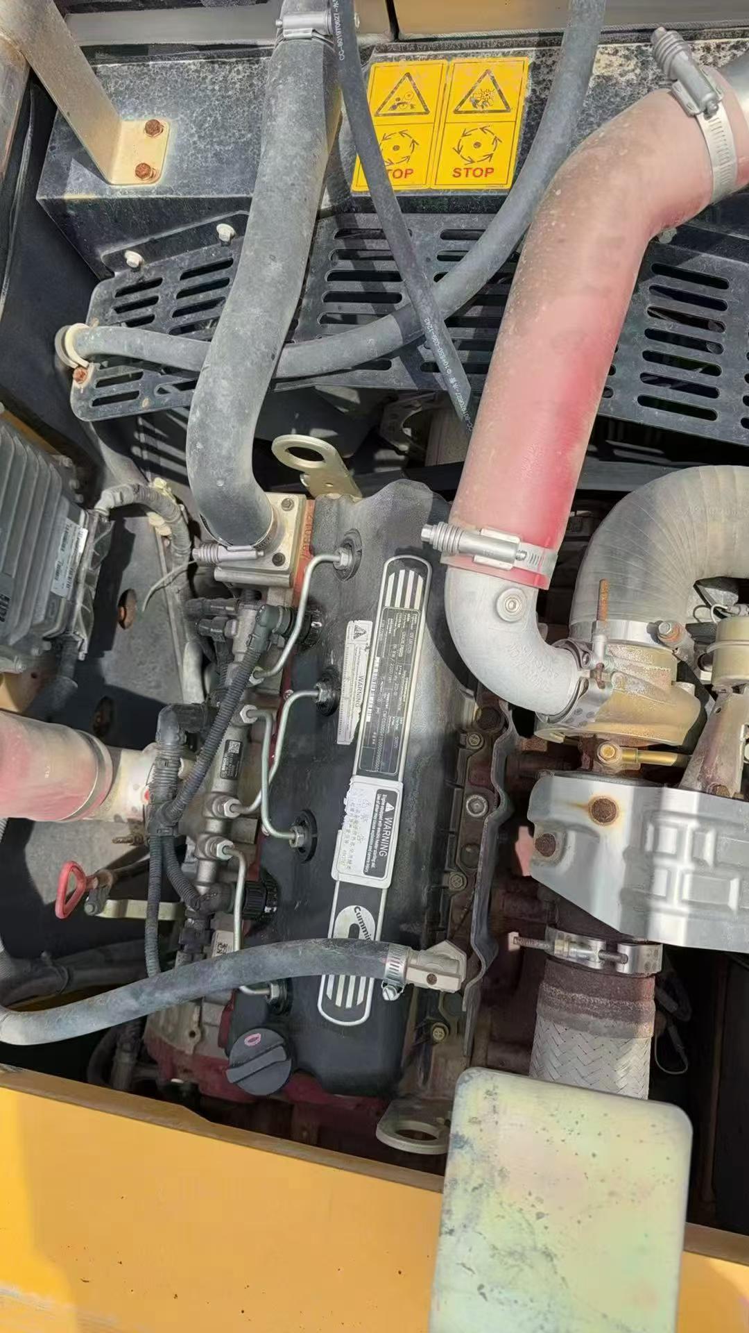 Used XCMG XE135D Excavator 2022 Model / 5