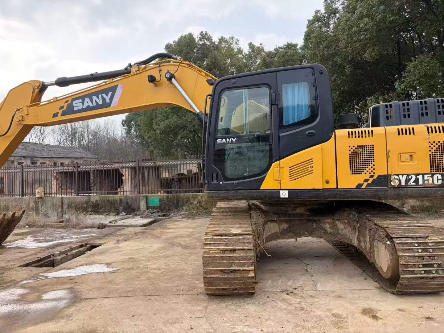 Used Sany SY200C Excavator 2021 Model / 9