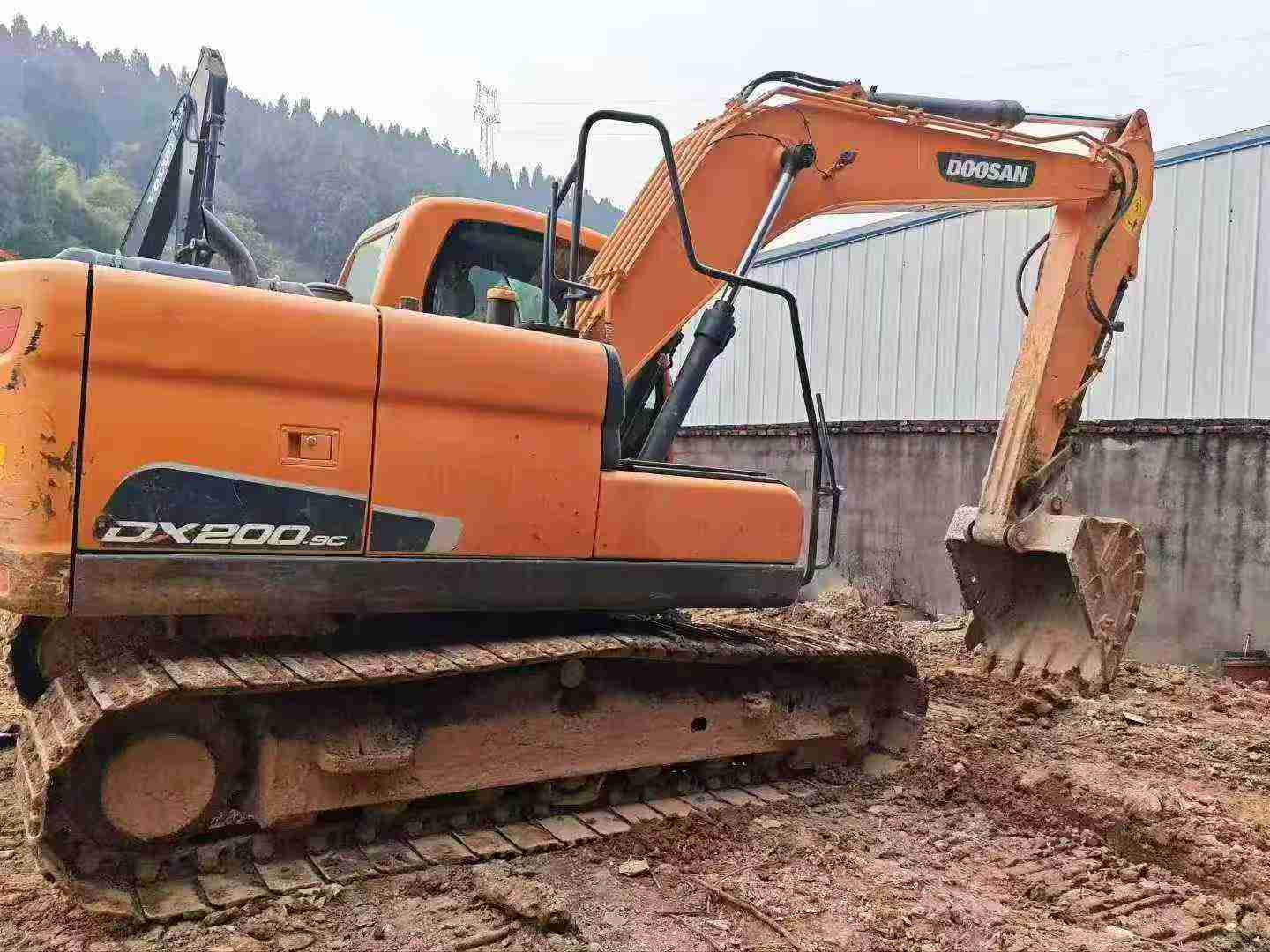 Used Doosan DH150 Excavator 2020 Model / 3