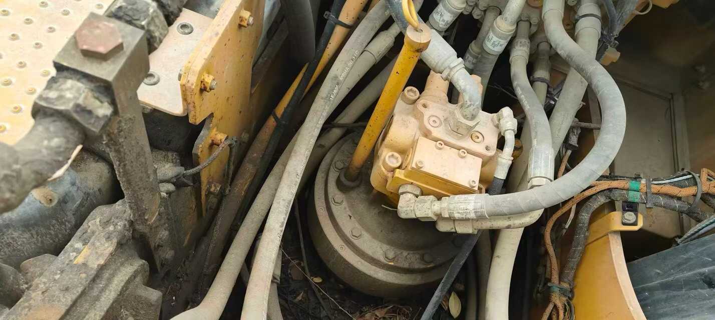 Used Caterpillar 323 Excavator 2020 Model / 5