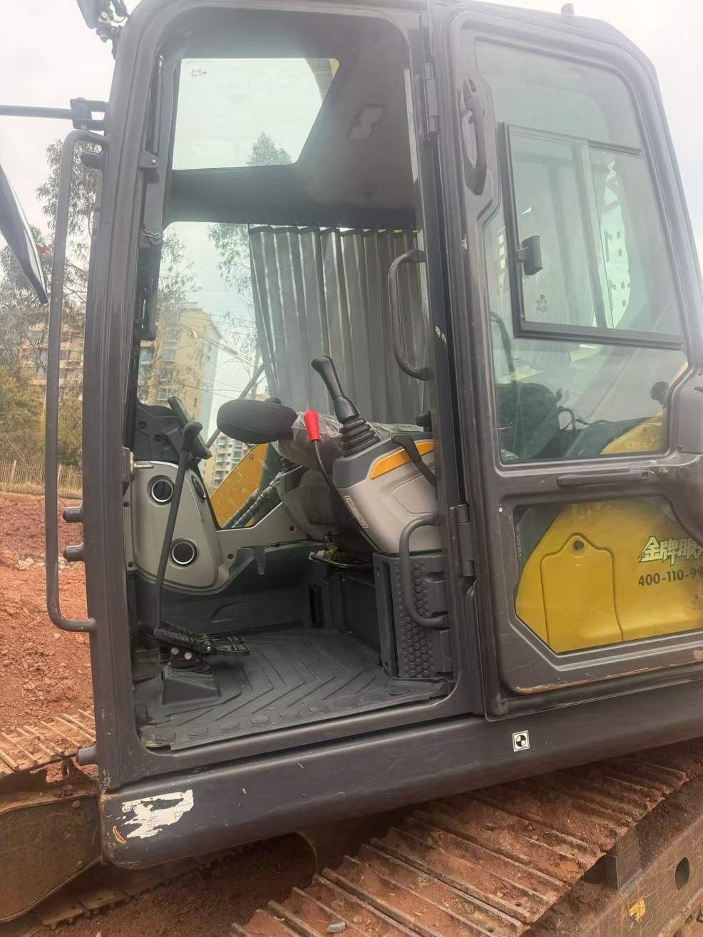 Used XCMG XE75C Excavator 2023 Model / 6
