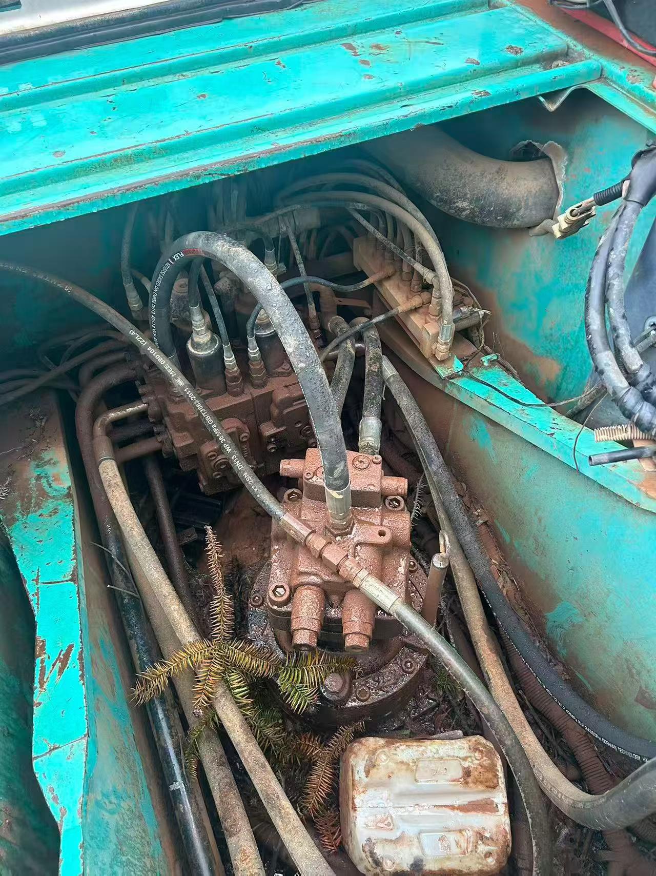 Used Kobelco SK2008 Excavator 2010 Model / 5