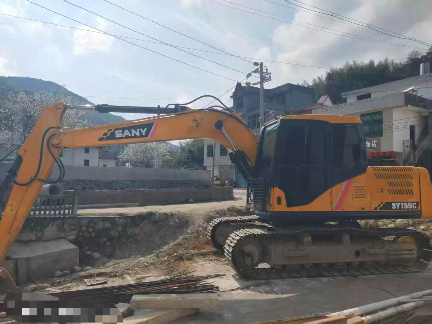 Used Sany SY135 Excavator 2014 Model / 3