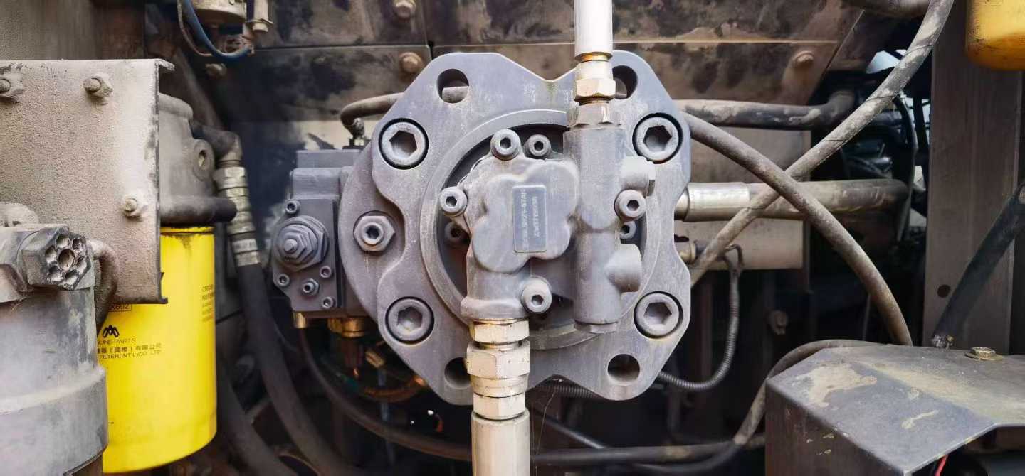 Used Case CX240 Excavator 2016 Model / 3