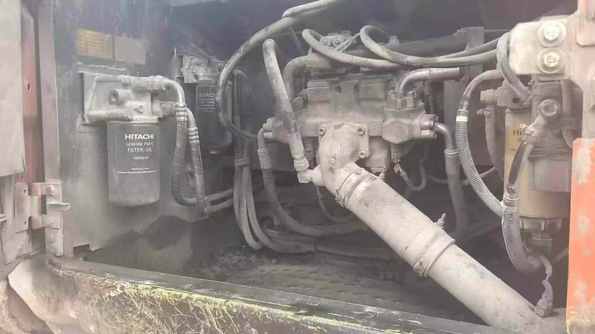 Used Hitachi ZX240 Excavator 2018 Model / 3