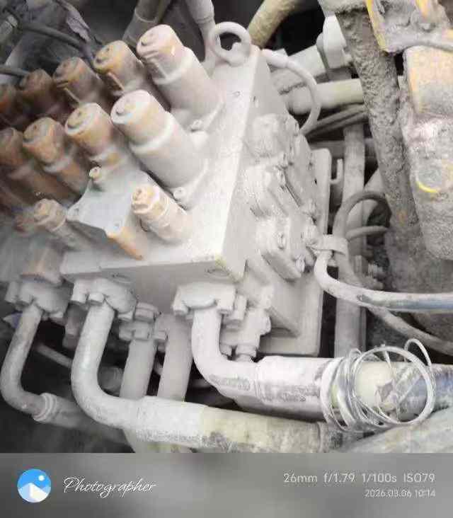 Used Sany SY215C Excavator 2022 Model / 4