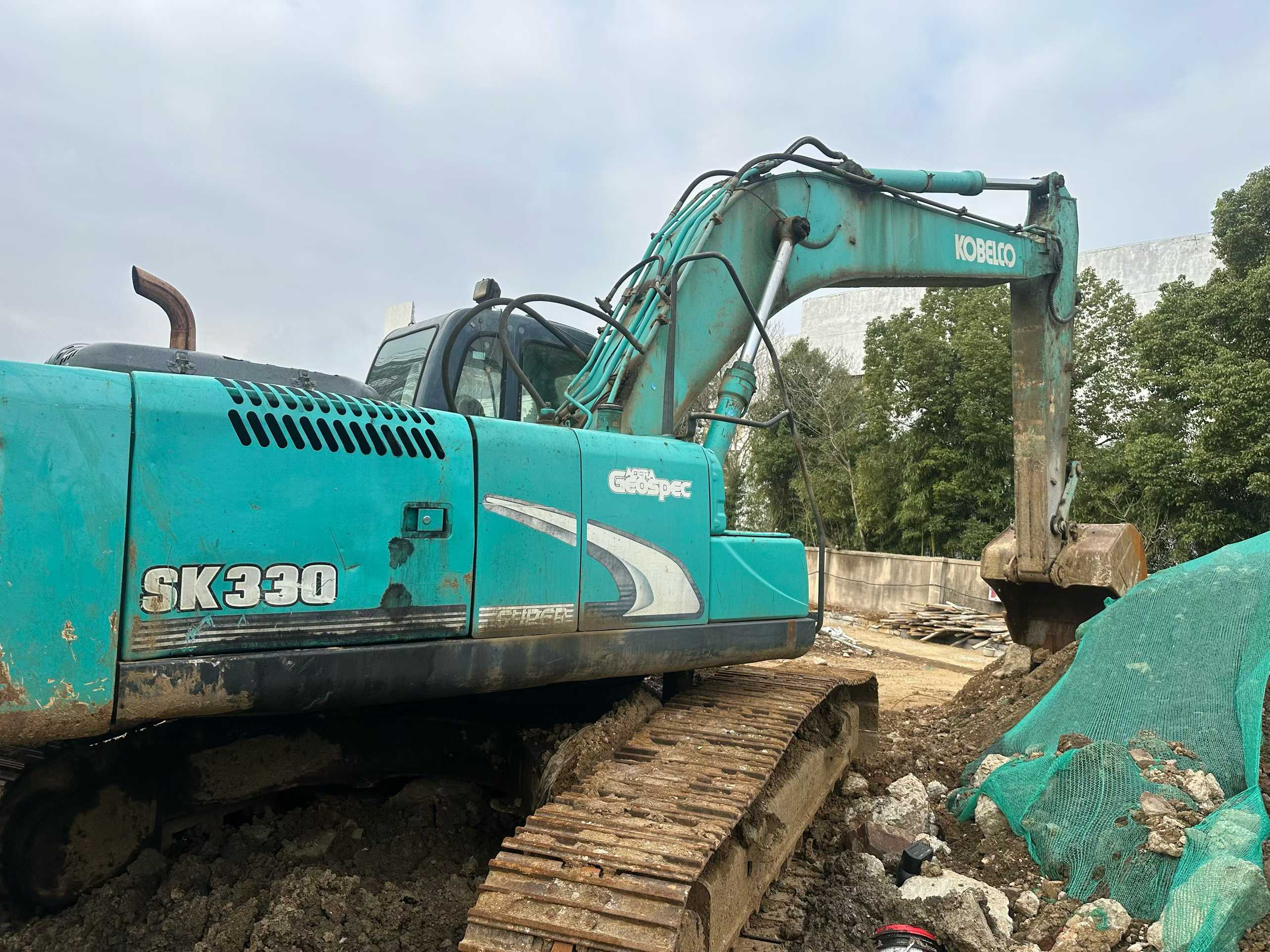 Used Kobelco SK260 Excavator 2013 Model / 3