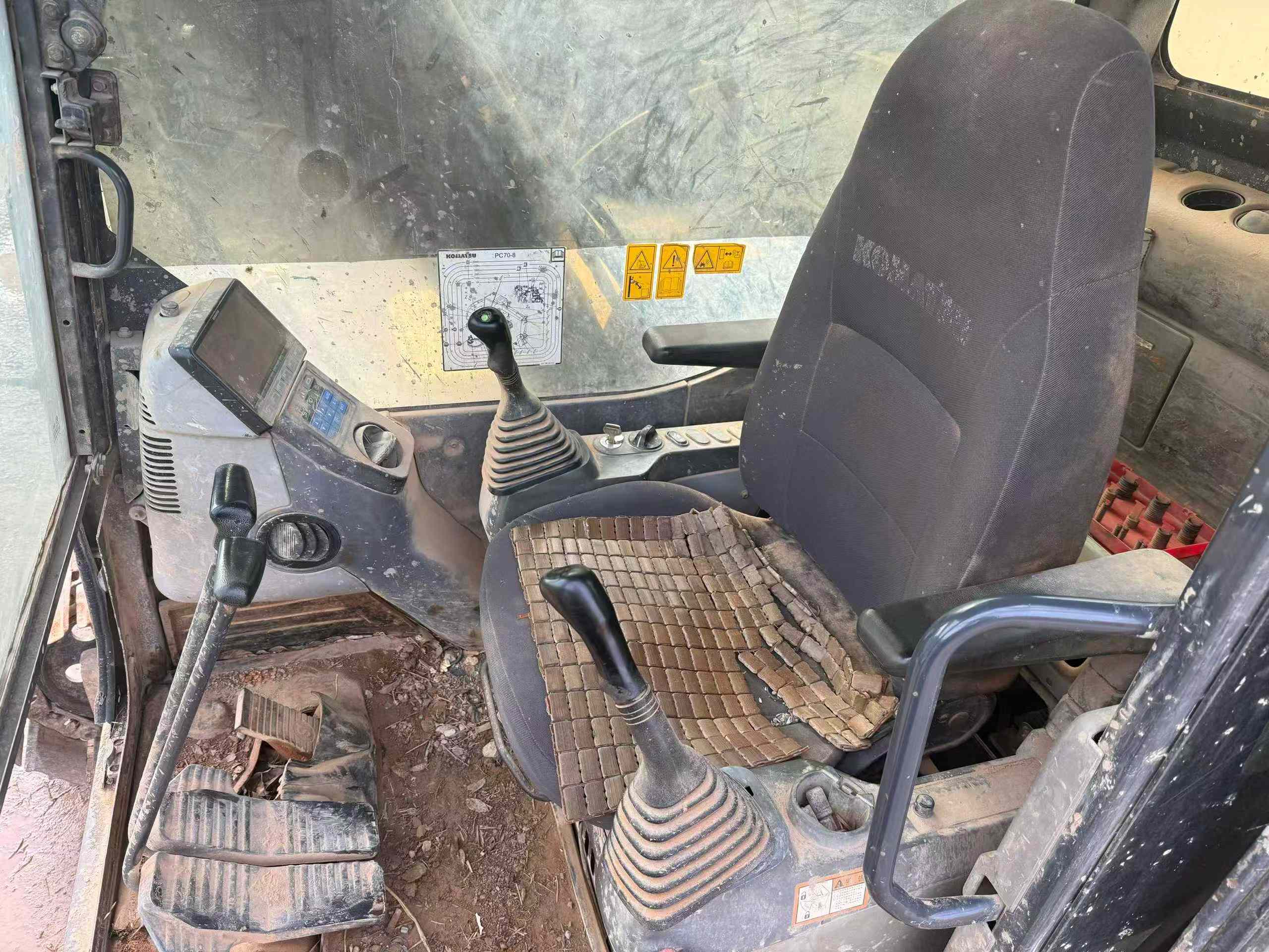 Used Komatsu PC70-8 Excavator 2013 Model / 7