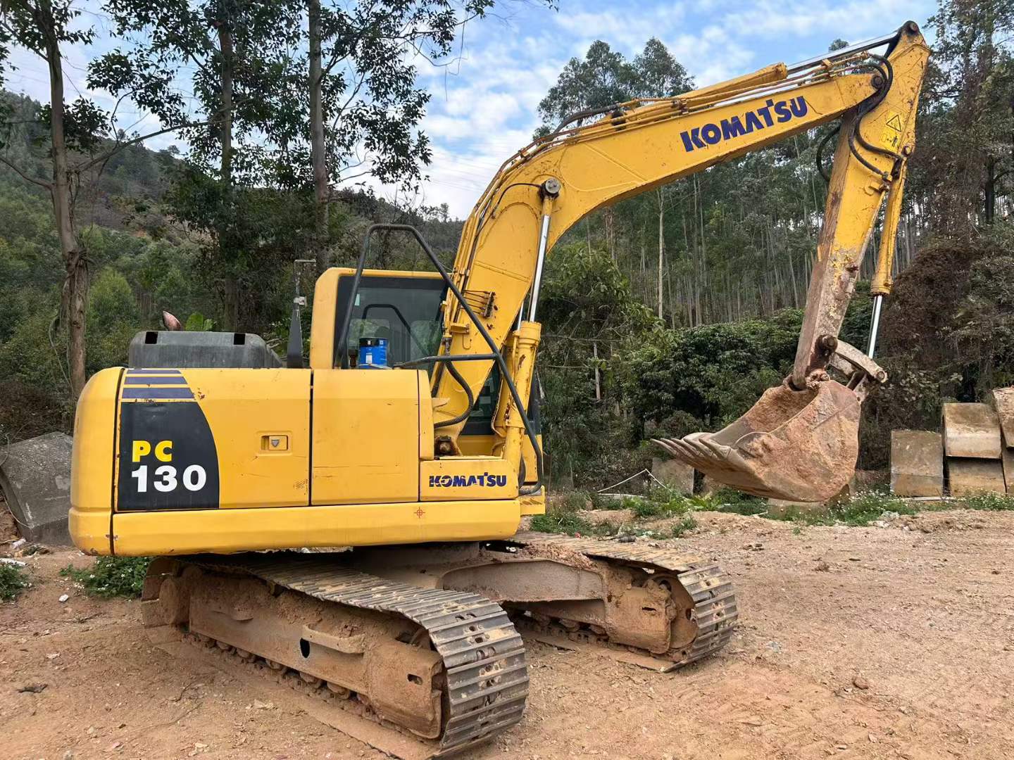 Used Komatsu PC130-8 Excavator 2016 Model / 2