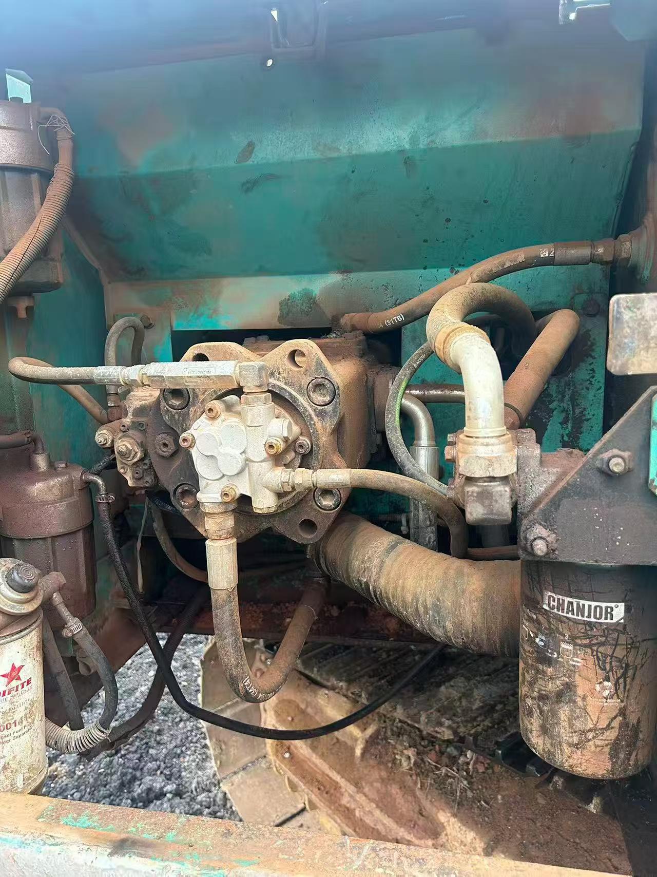 Used Kobelco SK2008 Excavator 2010 Model / 7