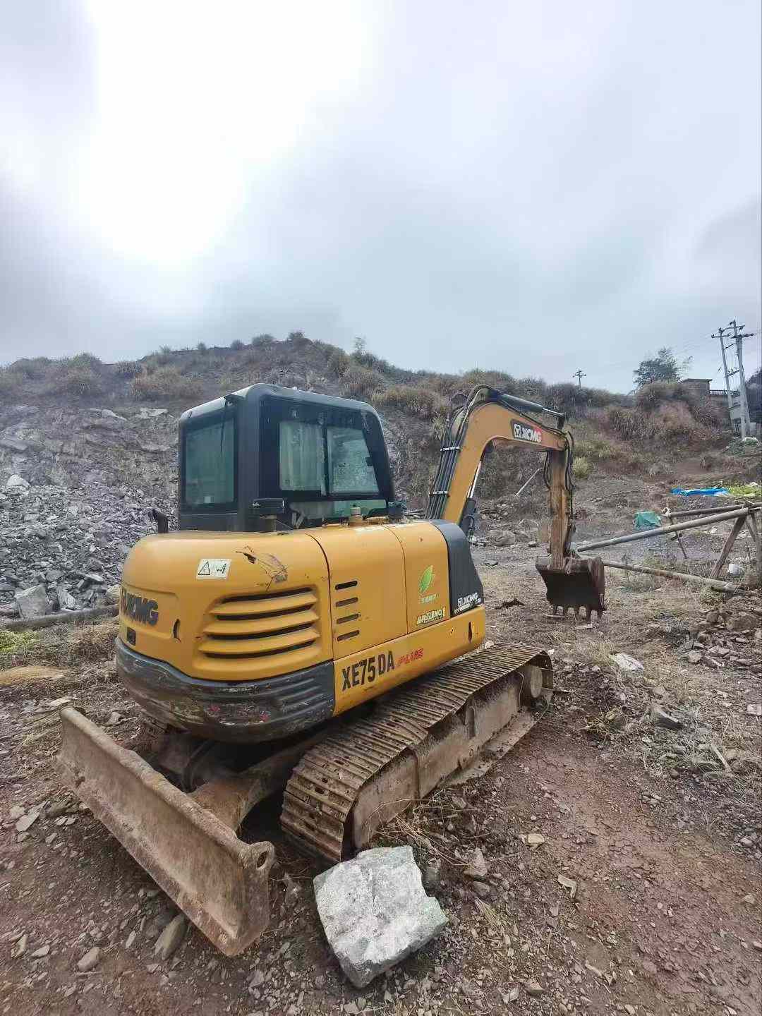 Used XCMG XE60 Excavator 2021 Model / 3