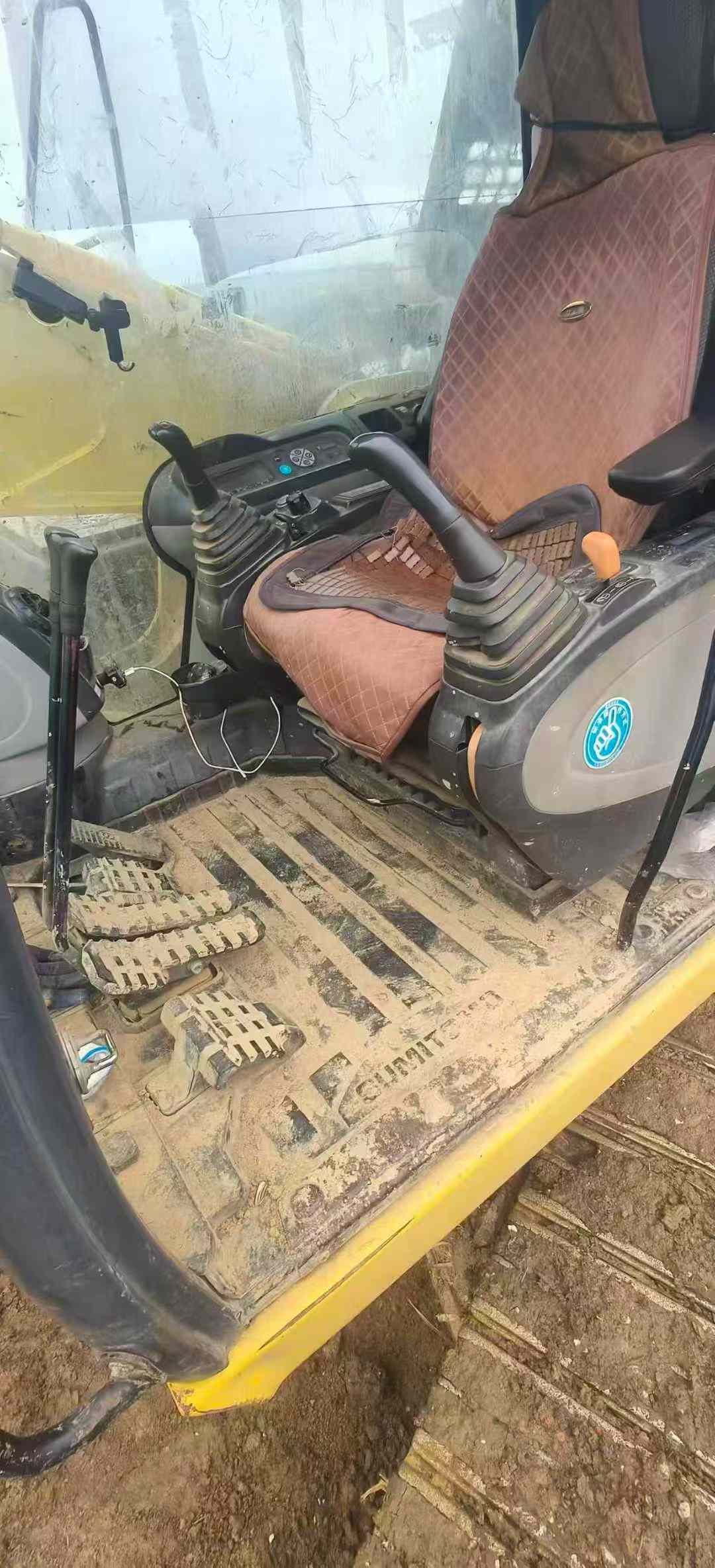 Used Sumitomo SH240-3 Excavator 2016 Model / 6