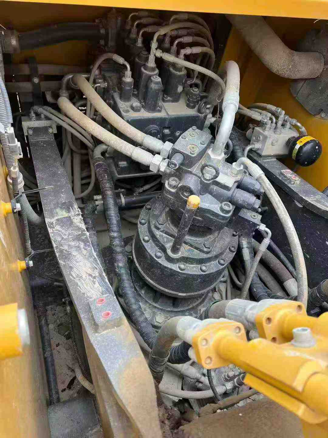 Used XCMG XE200 Excavator 2024 Model / 4