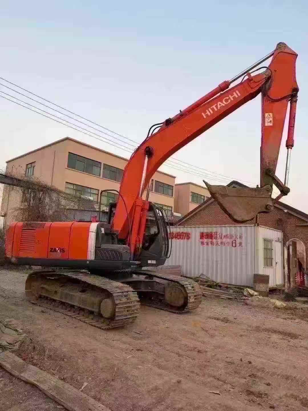 Used Hitachi EX200-3 Excavator 2011 Model / 3