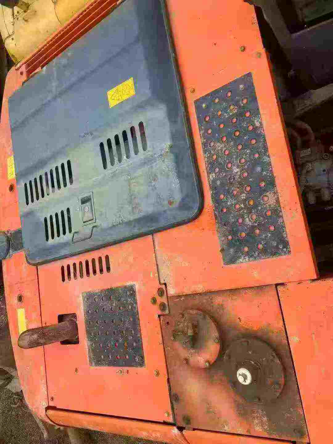 Used Hitachi EX200-3 Excavator 2013 Model / 3