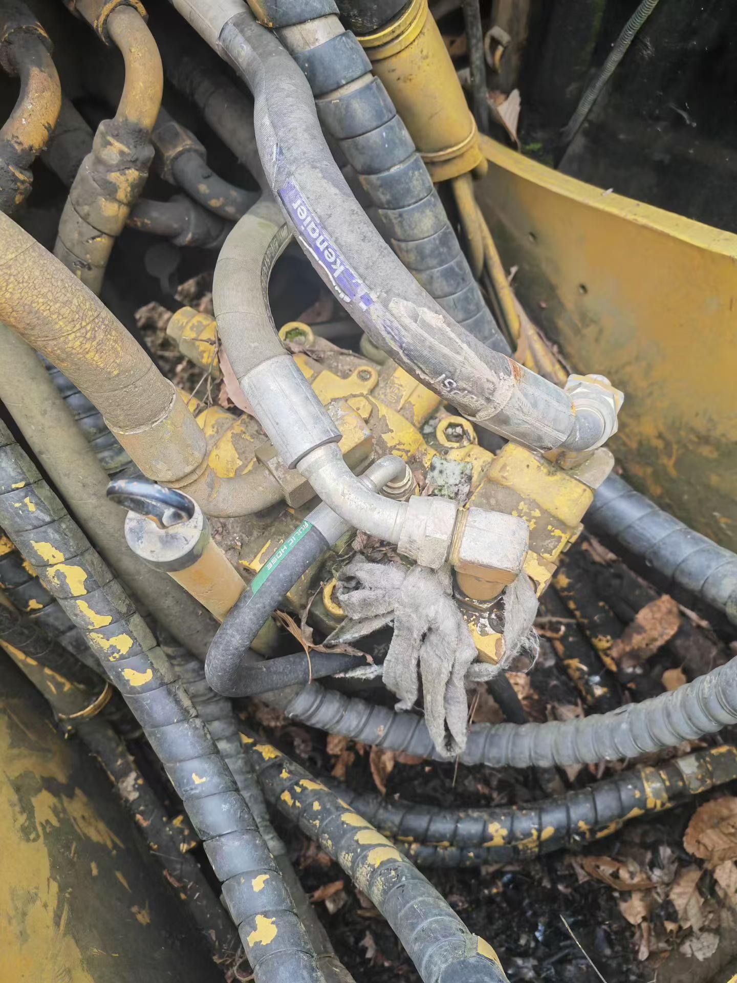 Used Caterpillar M315 Excavator 2011 Model / 3