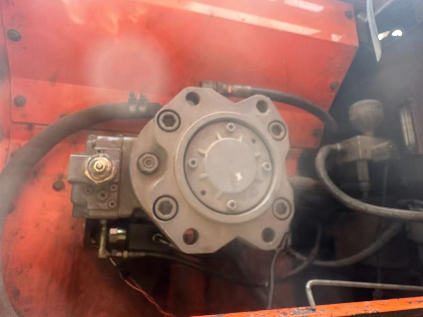 Used Doosan DH220-3 Excavator 2013 Model / 6