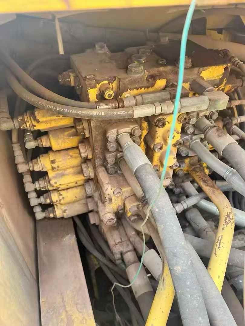 Used Komatsu PC240-6 Excavator 2012 Model / 5