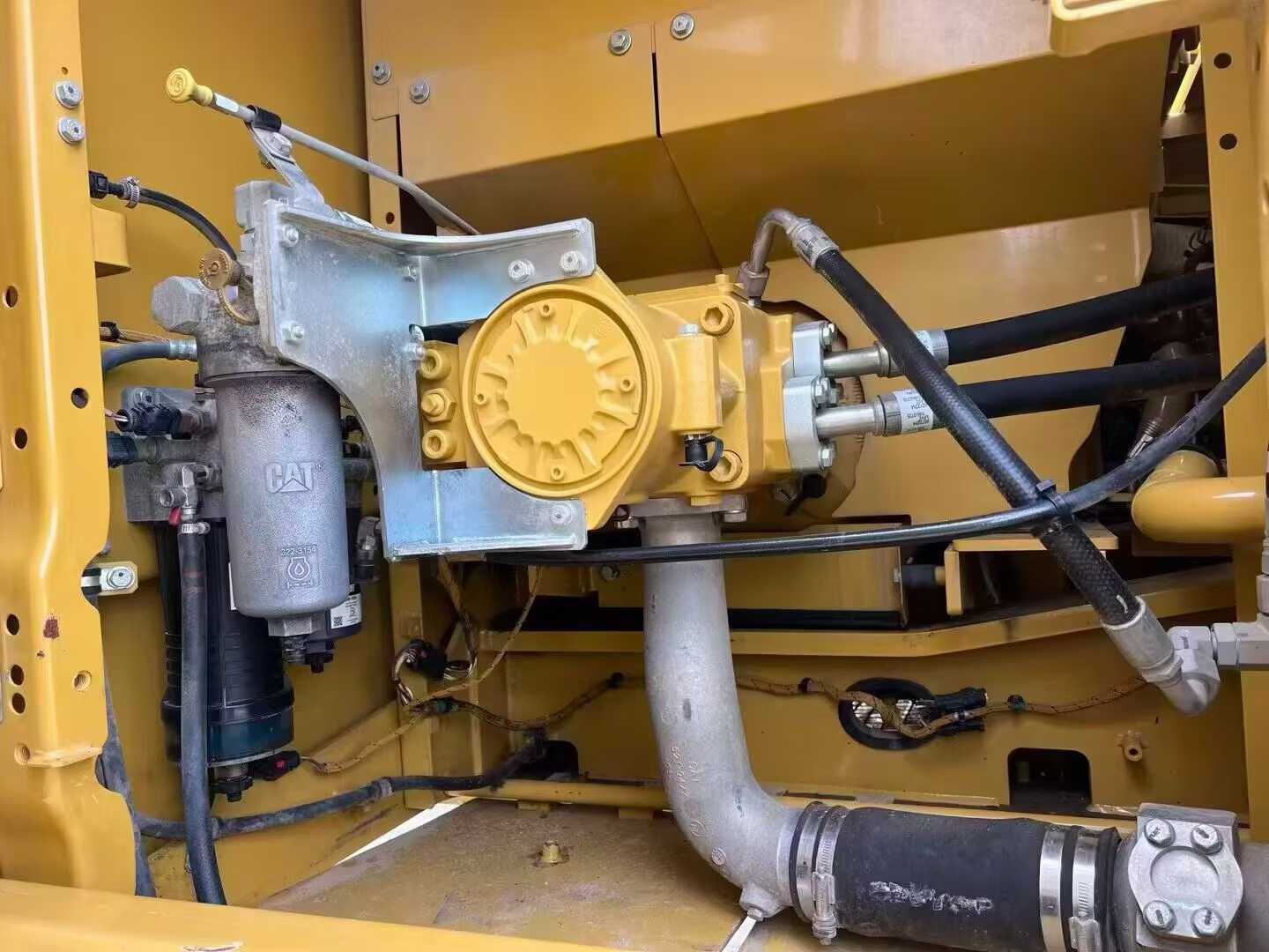 Used Caterpillar 330B Excavator 2020 Model / 5