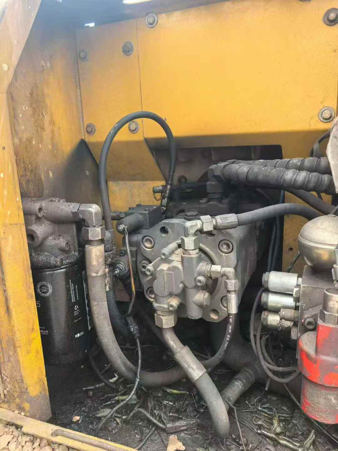 Used XCMG XE135B Excavator 2015 Model / 5