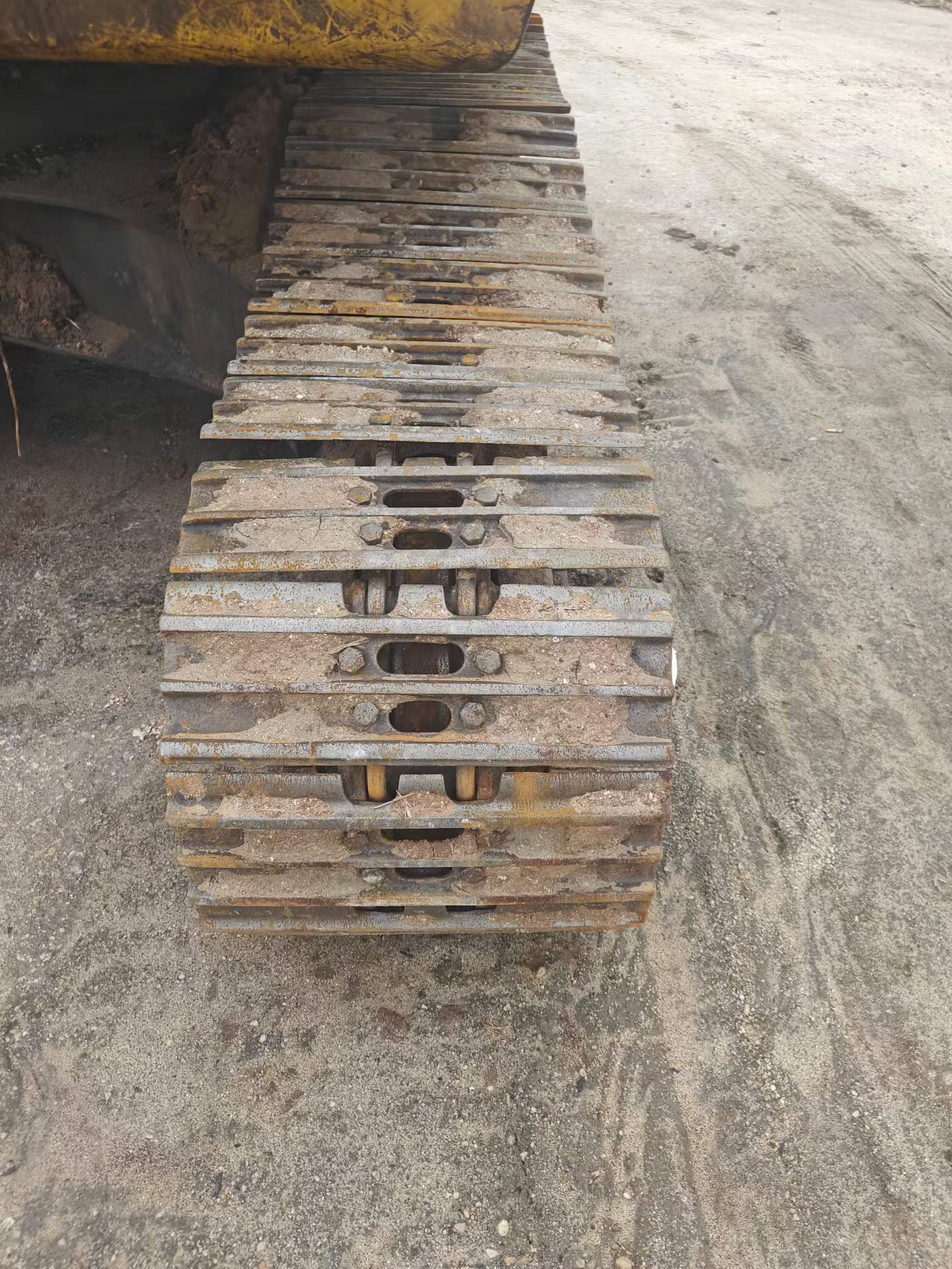 Used Komatsu PC200 Excavator 2010 Model / 2