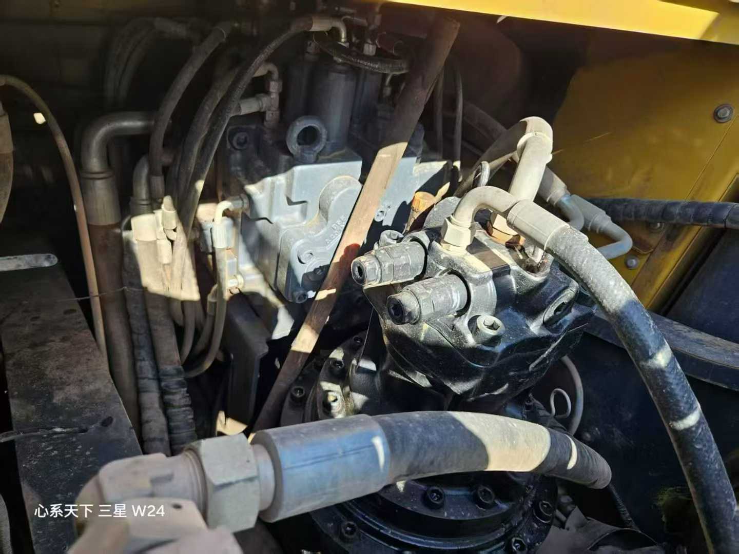 Used XCMG XE335C Excavator 2020 Model / 6