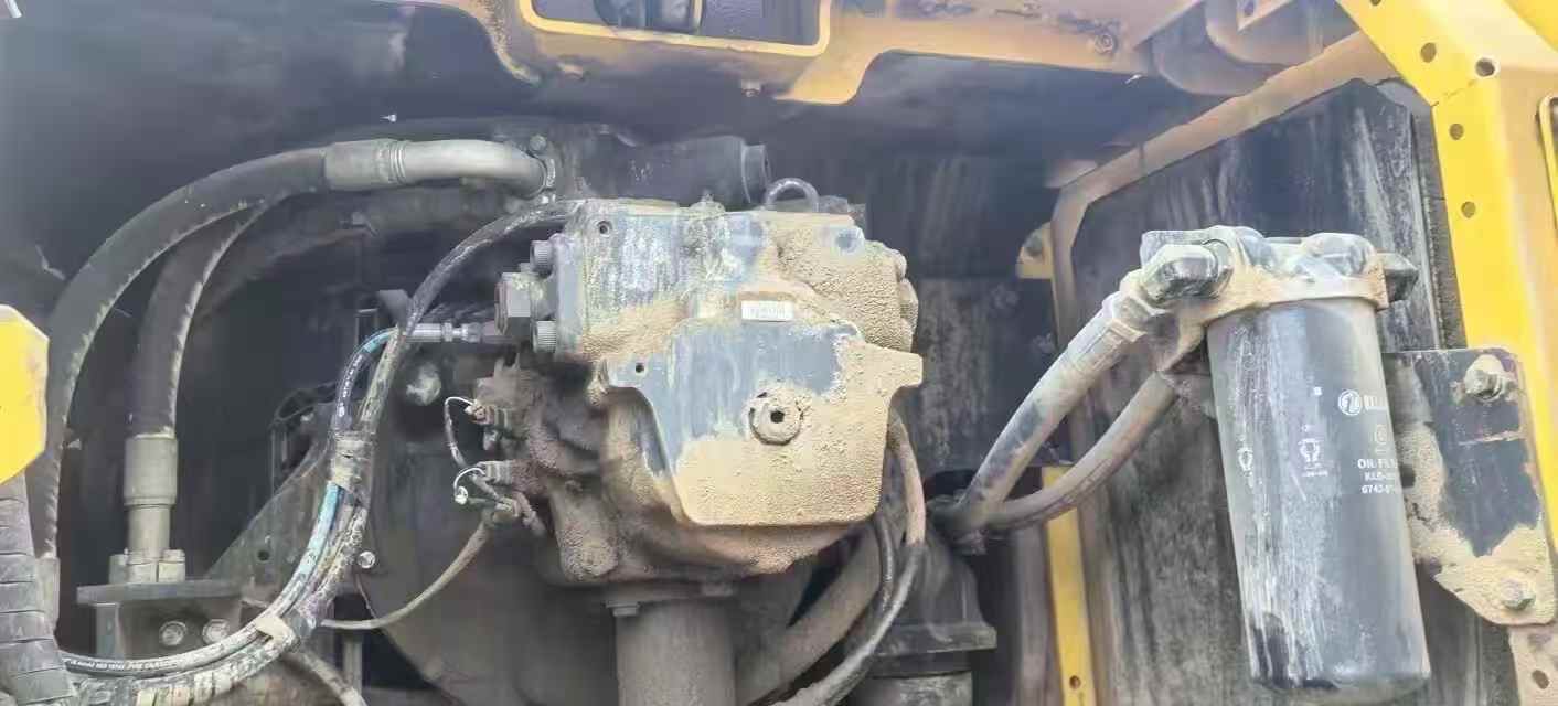 Used Komatsu PC300 Excavator 2014 Model / 2